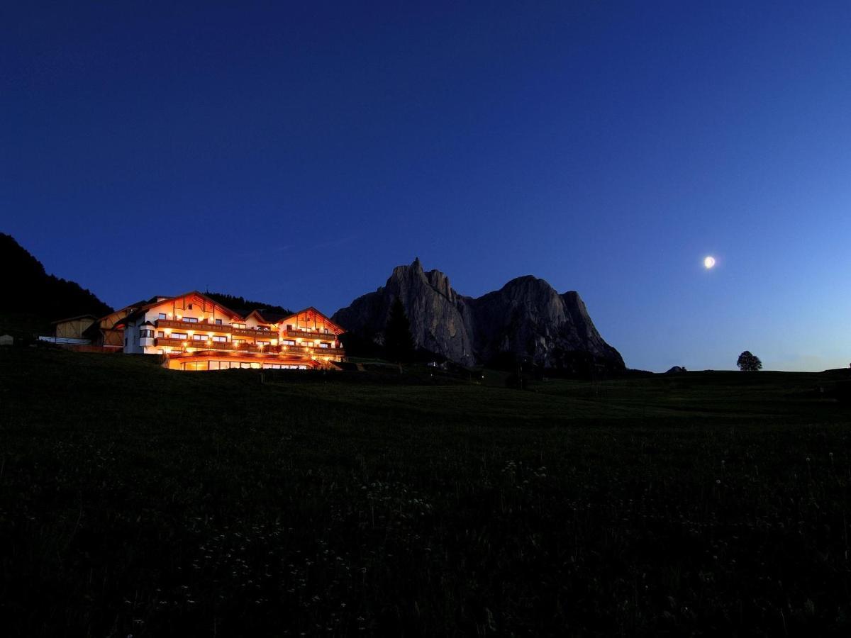 Hotel Rosslaufhof カステルロット エクステリア 写真