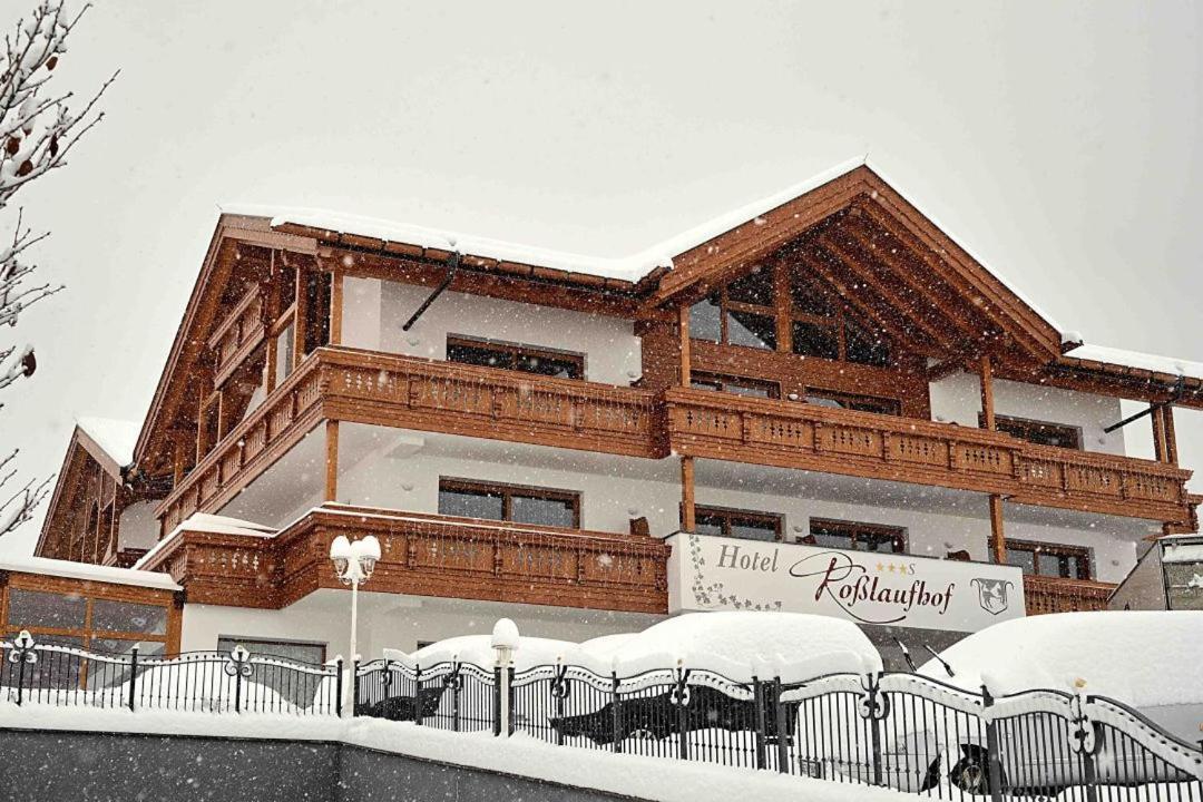 Hotel Rosslaufhof カステルロット エクステリア 写真